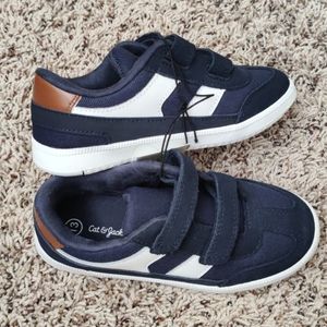 NIB Cat & Jack Navy shoes, size 13